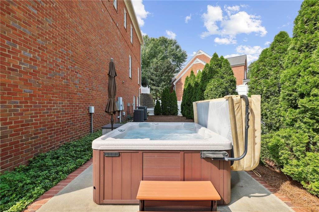 4671 Wynmeade Park NE