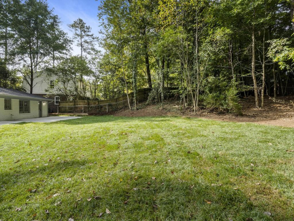 3824 W Nancy Creek Court NE