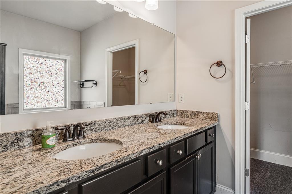 2418 Saint Andrews Ridge