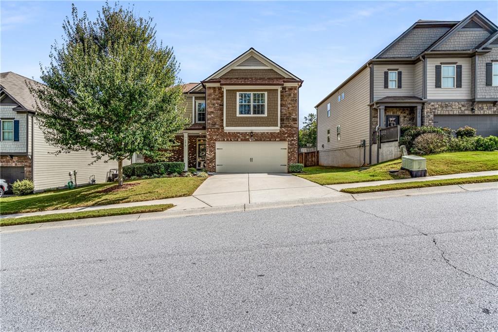 2418 Saint Andrews Ridge