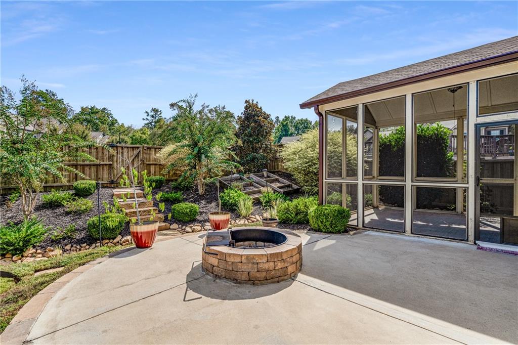 2418 Saint Andrews Ridge