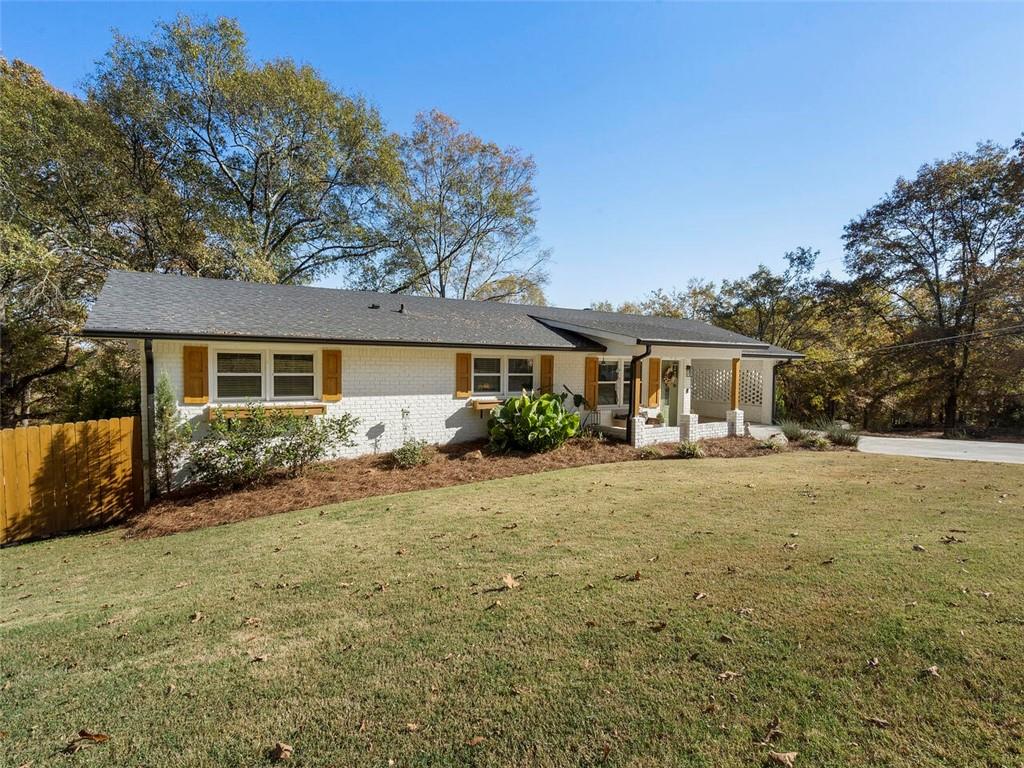 76 Skyline Drive SE