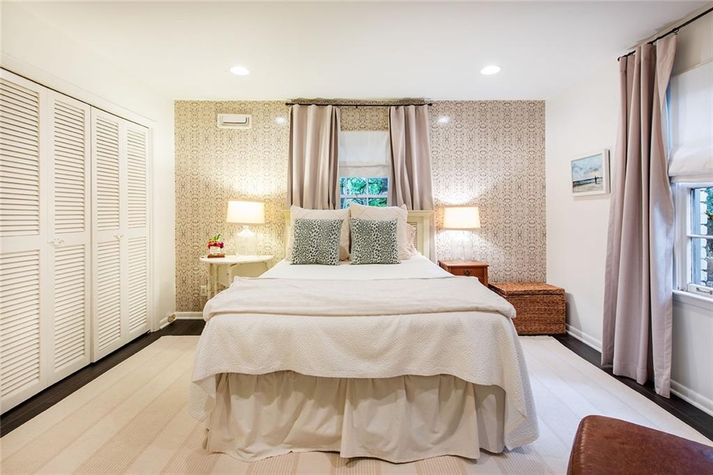 425 Forest Valley Road