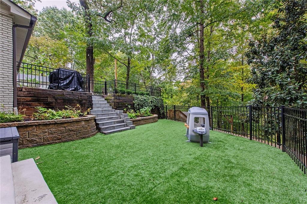 425 Forest Valley Road