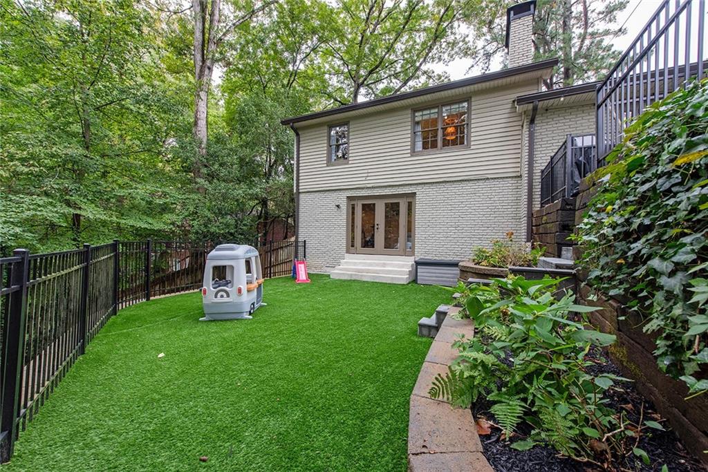 425 Forest Valley Road
