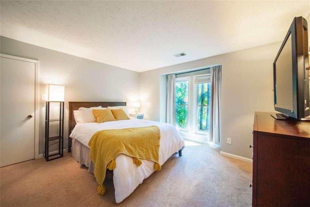 1204 Lake Pointe Circle
