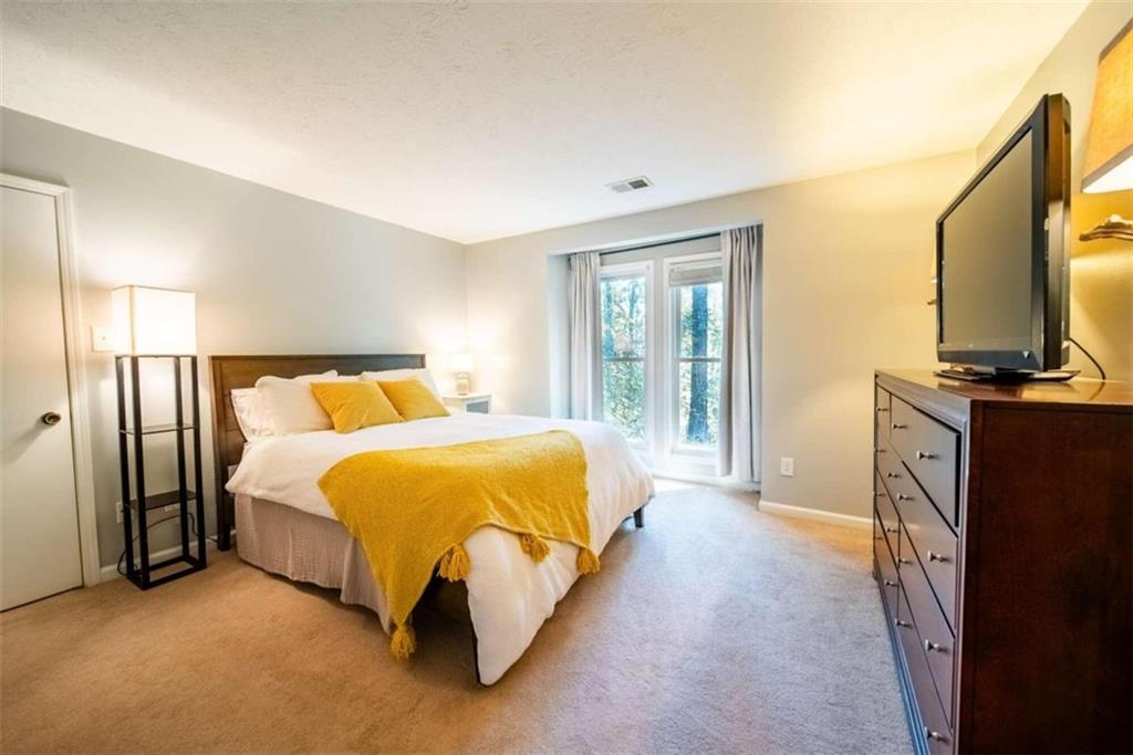 1204 Lake Pointe Circle