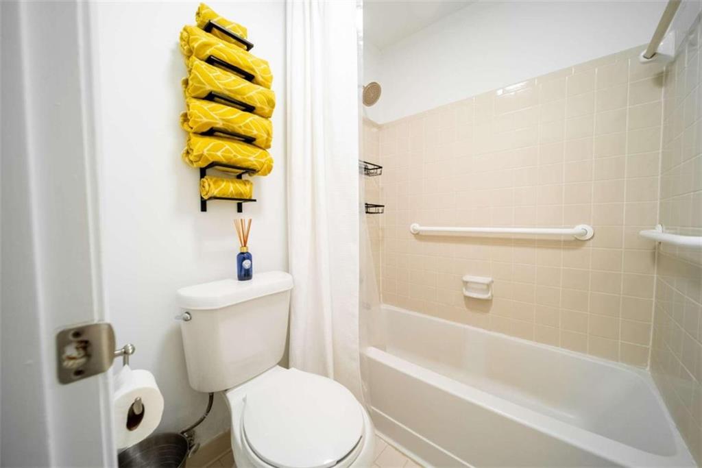 1204 Lake Pointe Circle
