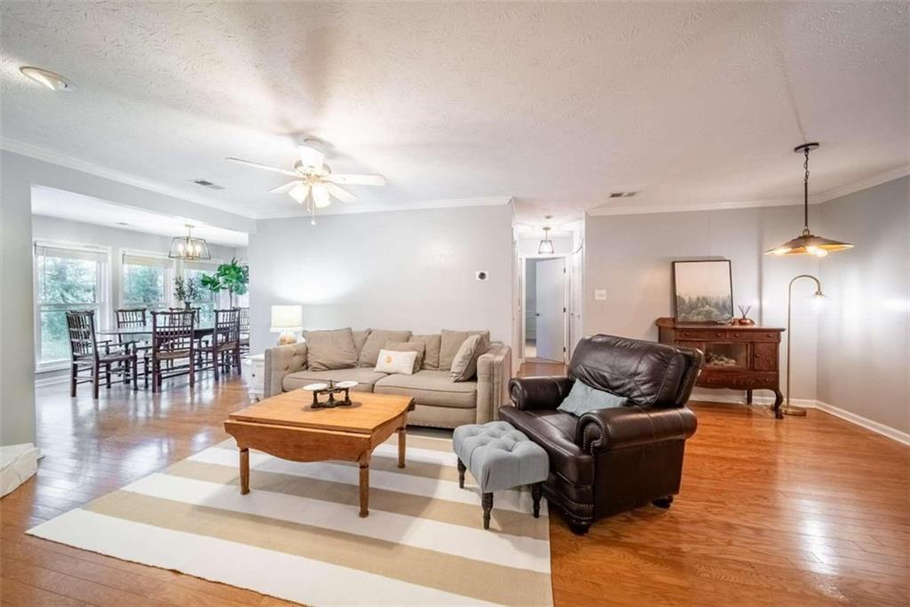 1204 Lake Pointe Circle