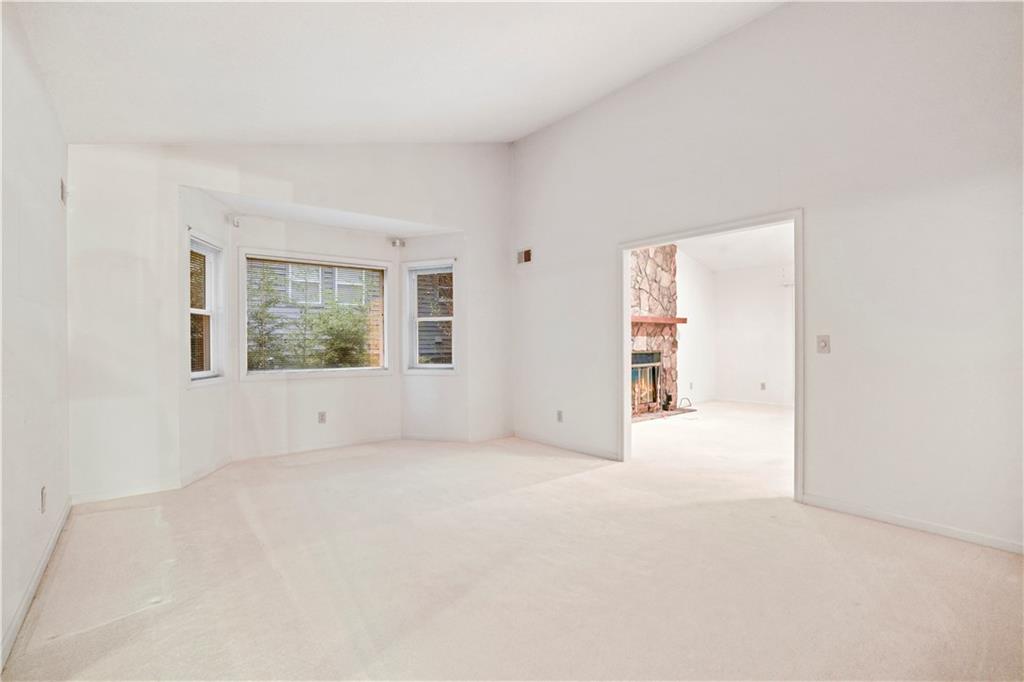 889 Fawn Way