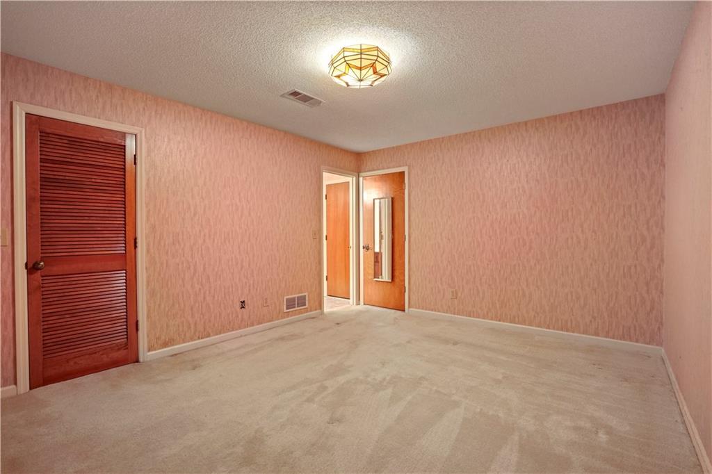 889 Fawn Way