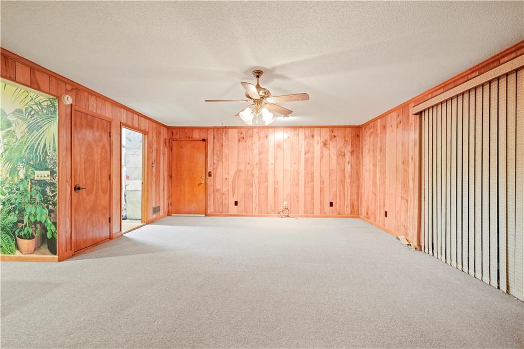 889 Fawn Way
