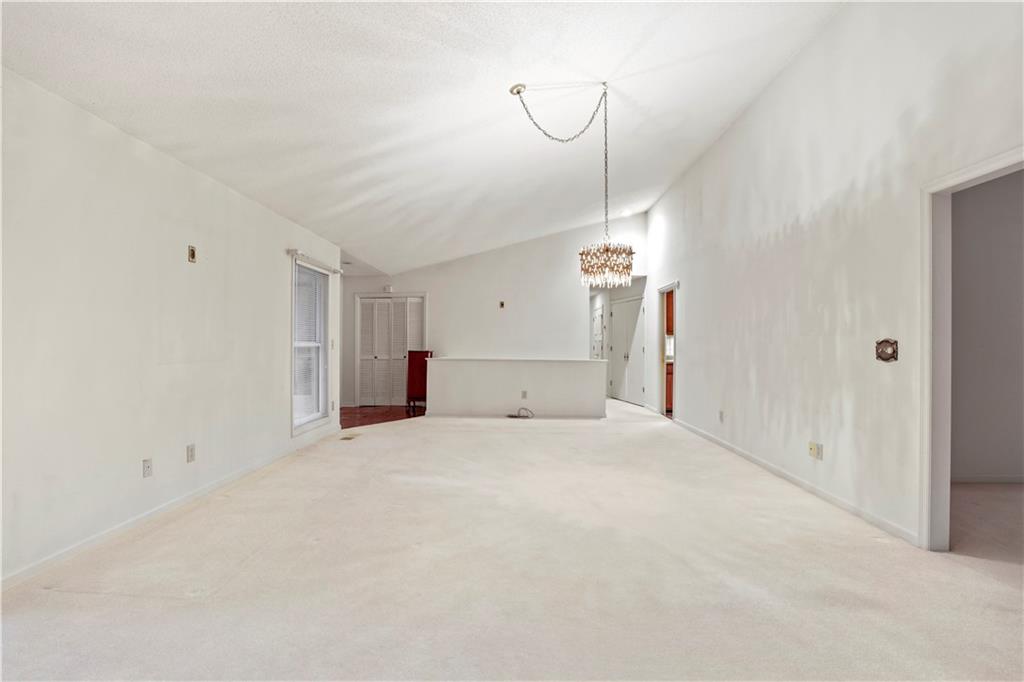889 Fawn Way