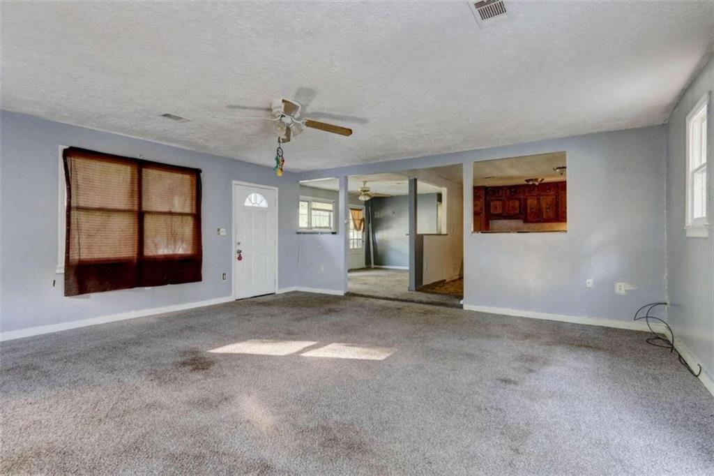 9003 Meadow Drive