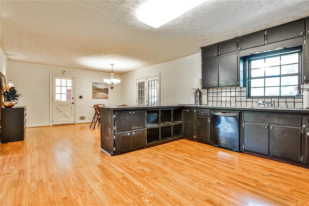 4126 Menlo Drive