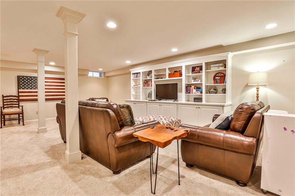 825 Starlight Drive