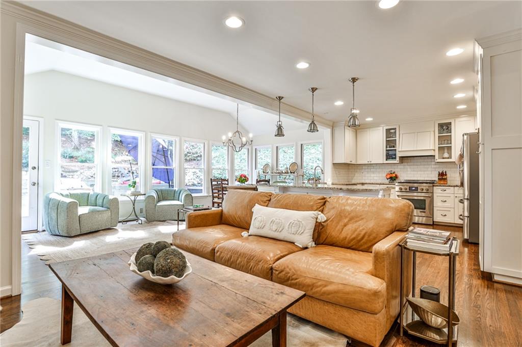 825 Starlight Drive