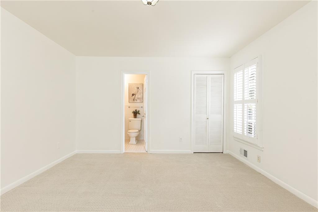 2830 W Roxboro Road NE