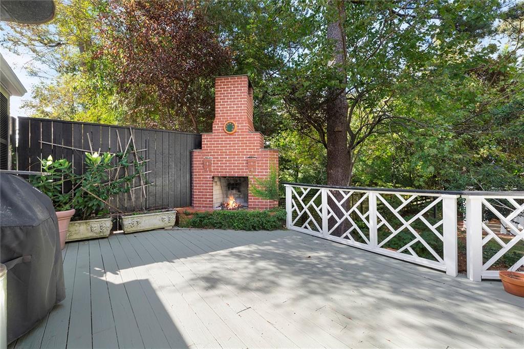 684 Darlington Road NE