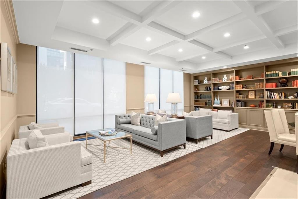 3481 Lakeside Drive NE Unit 901
