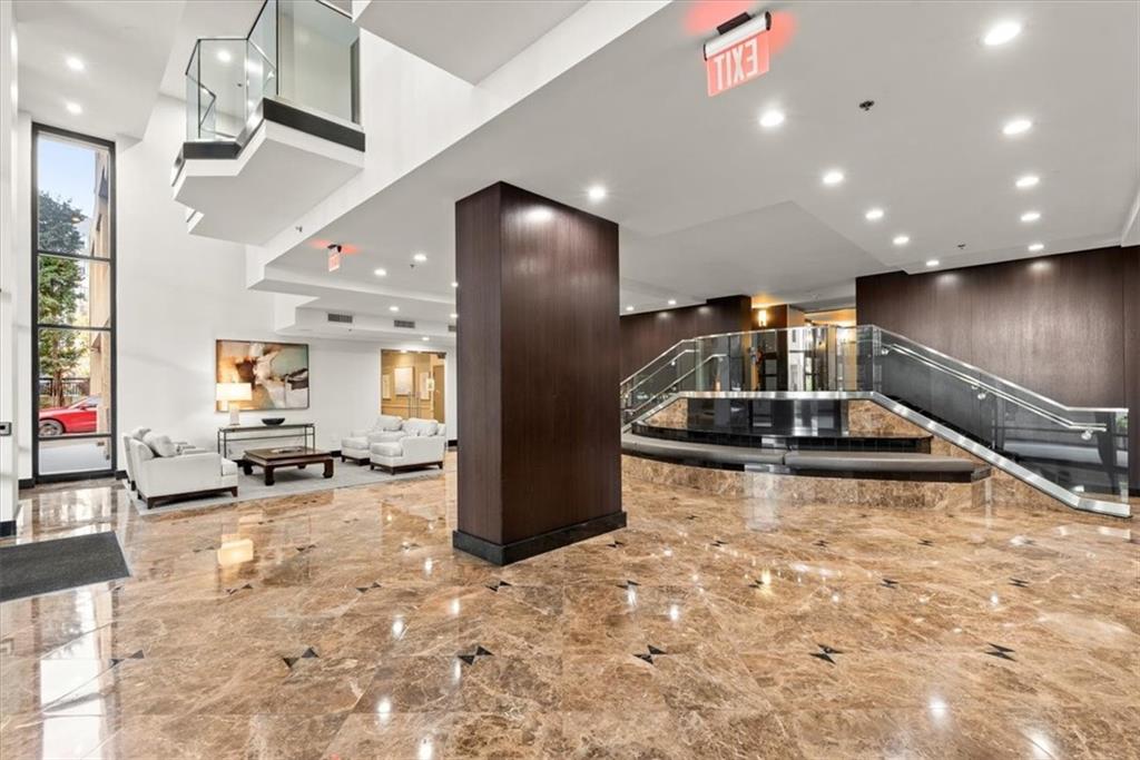 3481 Lakeside Drive NE Unit 901