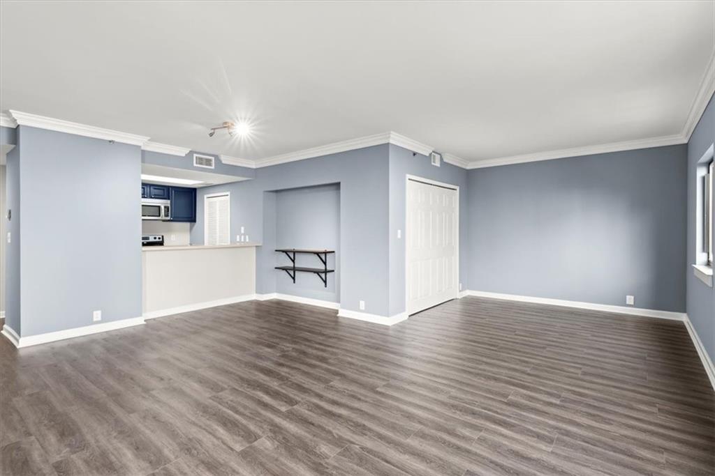 3481 Lakeside Drive NE Unit 901