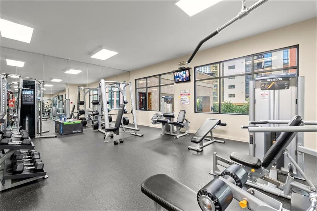3481 Lakeside Drive NE Unit 901