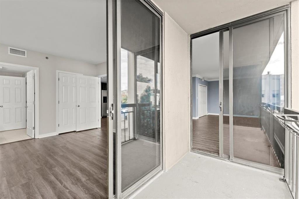 3481 Lakeside Drive NE Unit 901