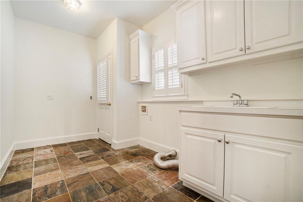 3509 Estates Lane SE