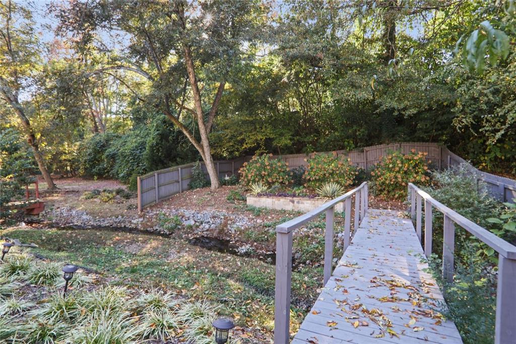 2492 Ellijay Drive NE
