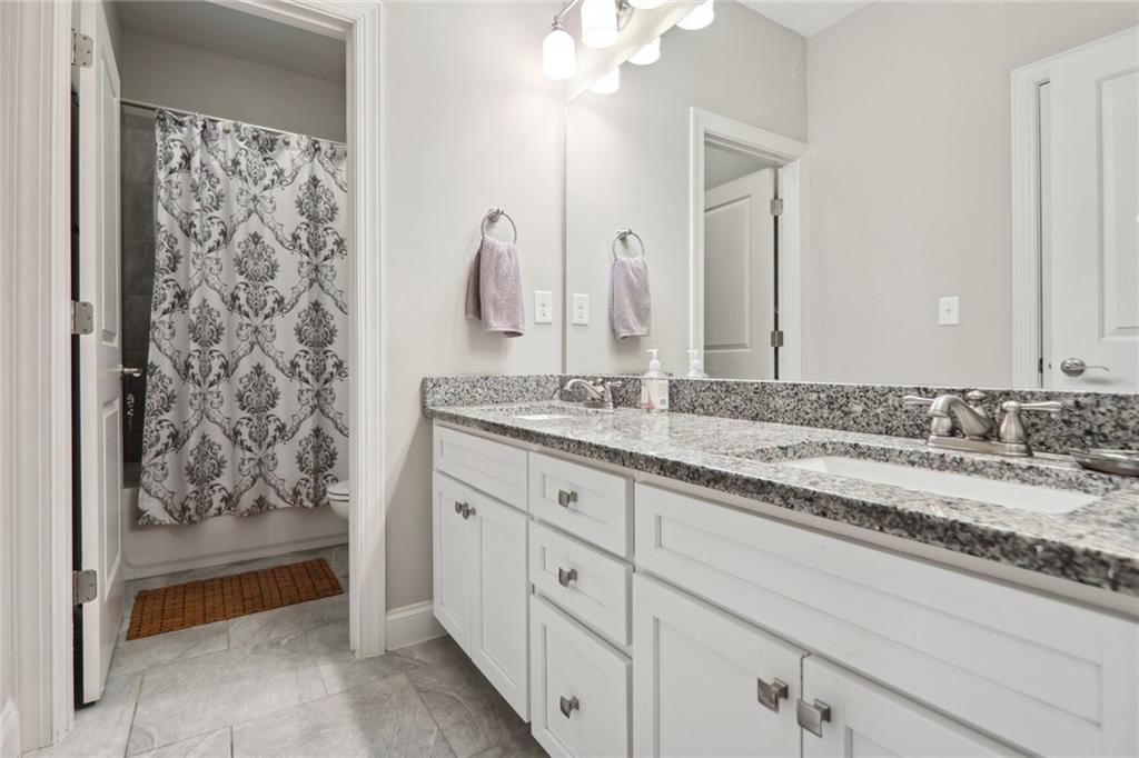 2492 Ellijay Drive NE