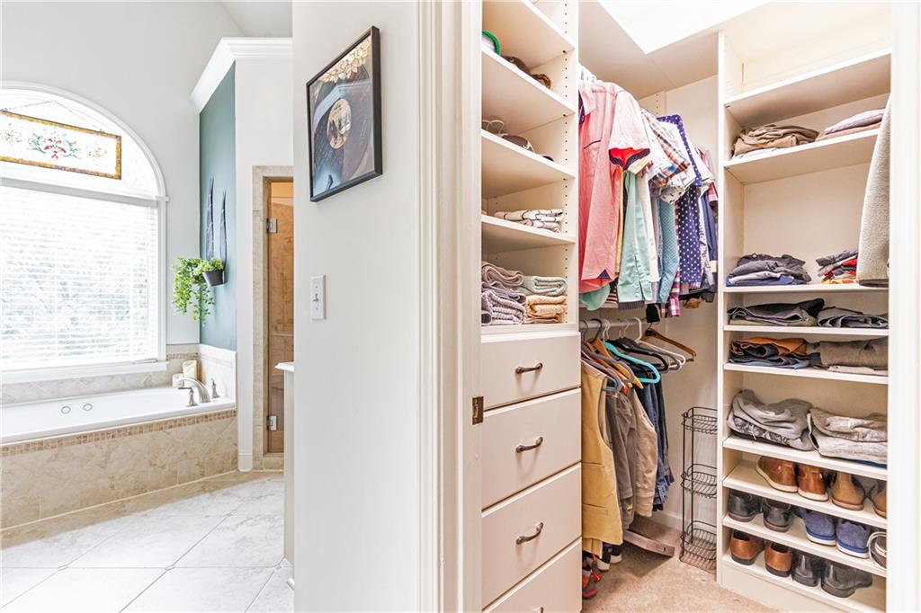 6315 Deerwoods Trail