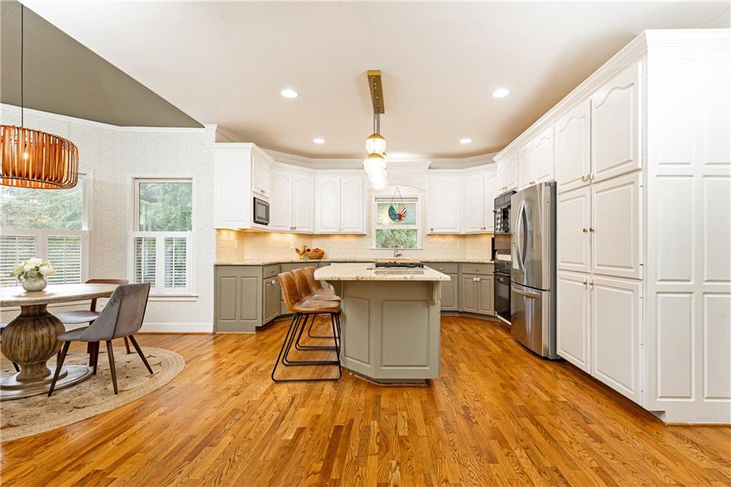 6315 Deerwoods Trail