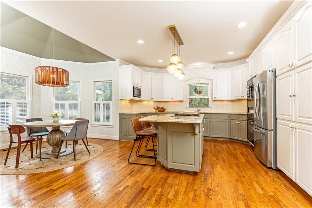 6315 Deerwoods Trail