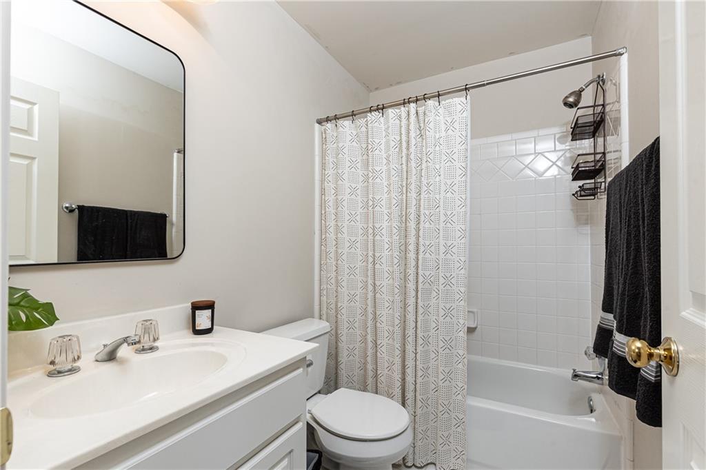 6315 Deerwoods Trail