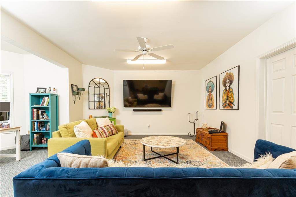 6315 Deerwoods Trail