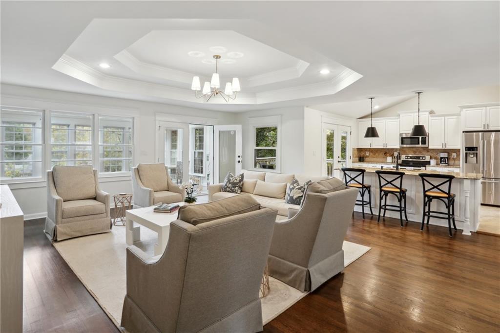 6825 Sunny Brook Lane