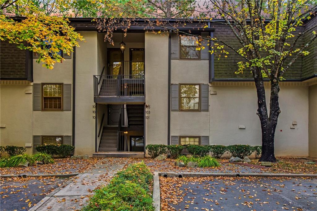 103 De Arc Place NW