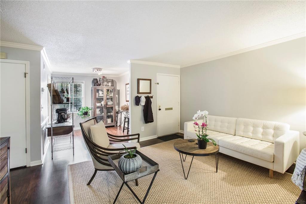 103 De Arc Place NW