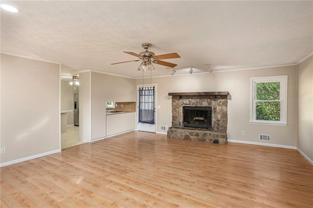 138 Pioneer Drive