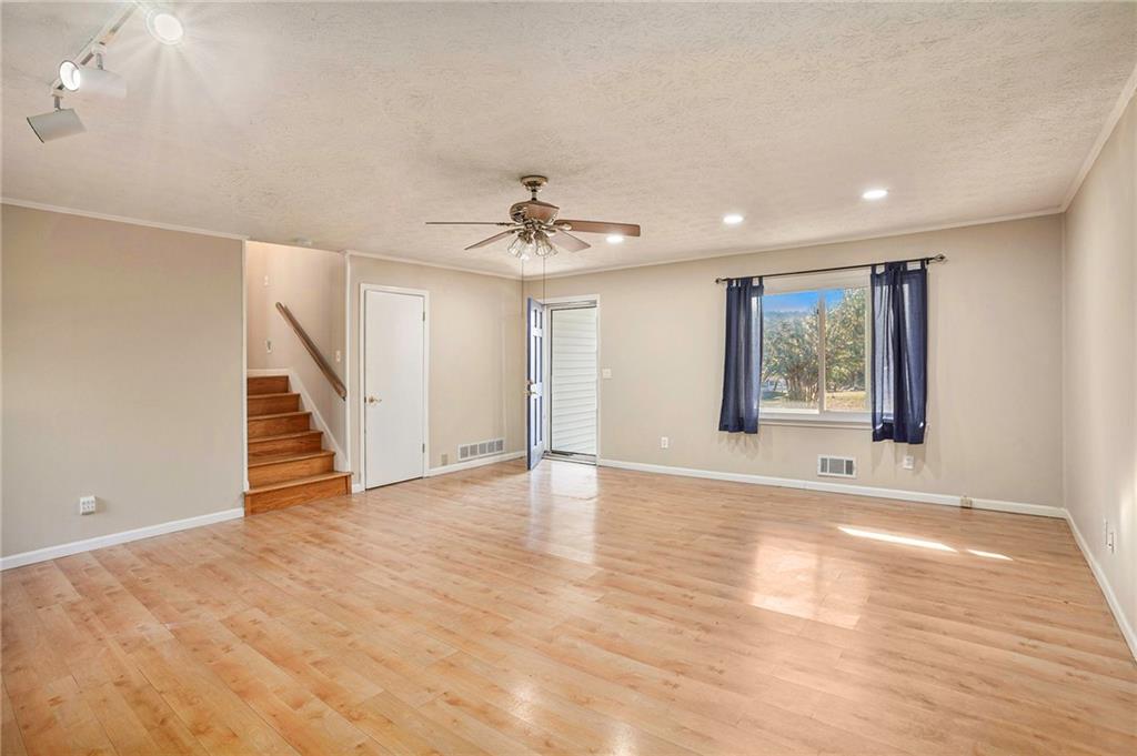 138 Pioneer Drive