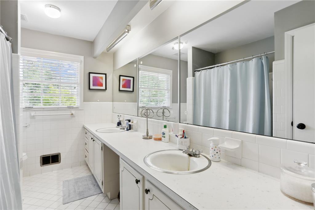 4775 Brinkley Lane