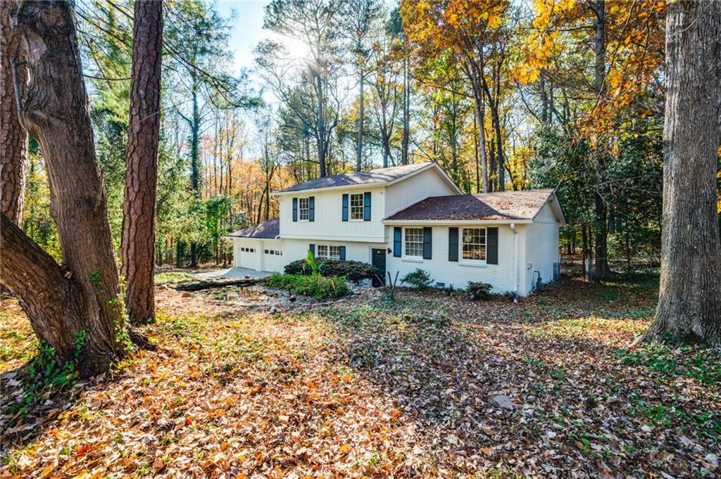 600 Autumn Lane