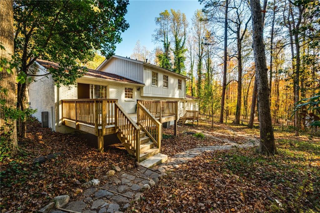 600 Autumn Lane