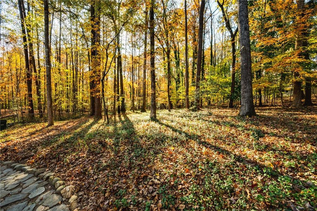 600 Autumn Lane