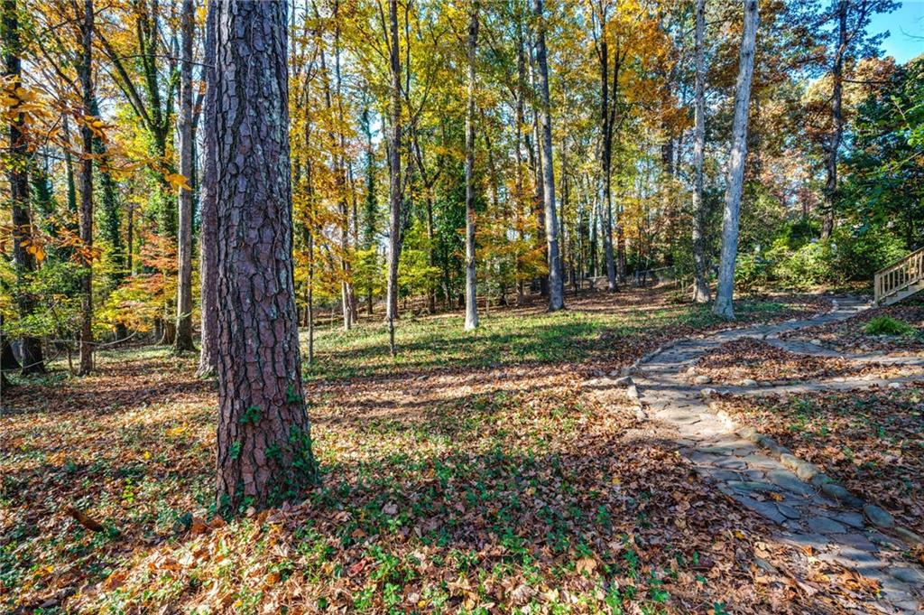 600 Autumn Lane