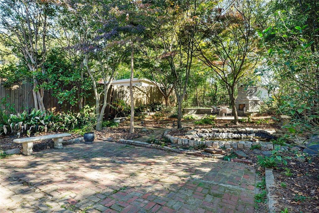 351 Josephine Street NE