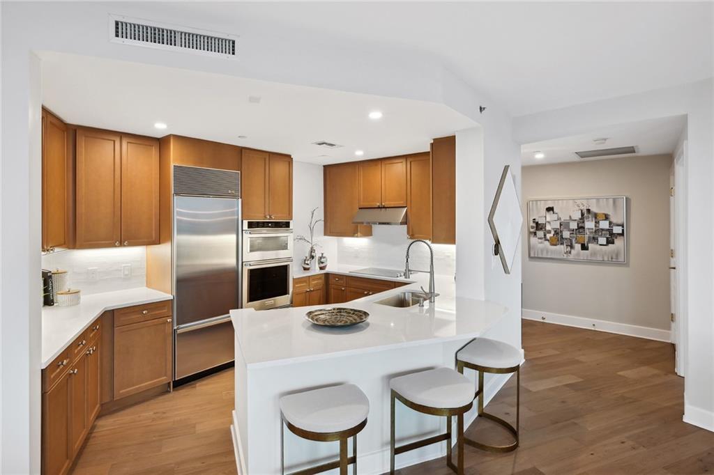 700 Park Regency Place Unit 1806