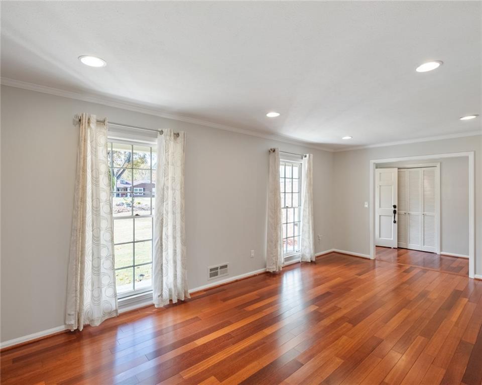 3798 Kinnard Drive