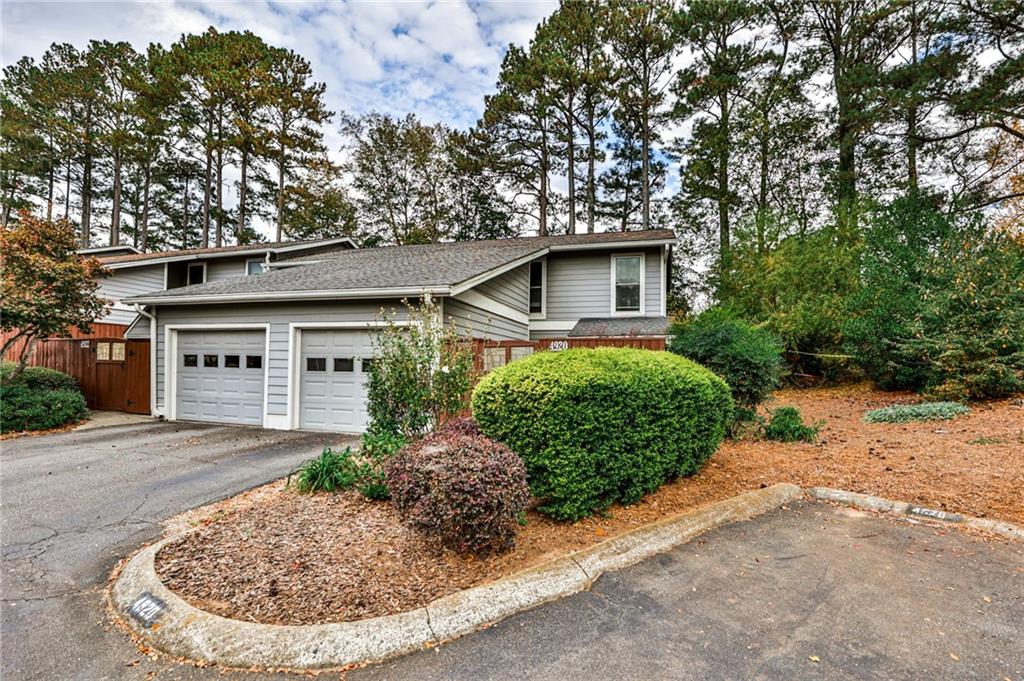 4920 Meadow Lane